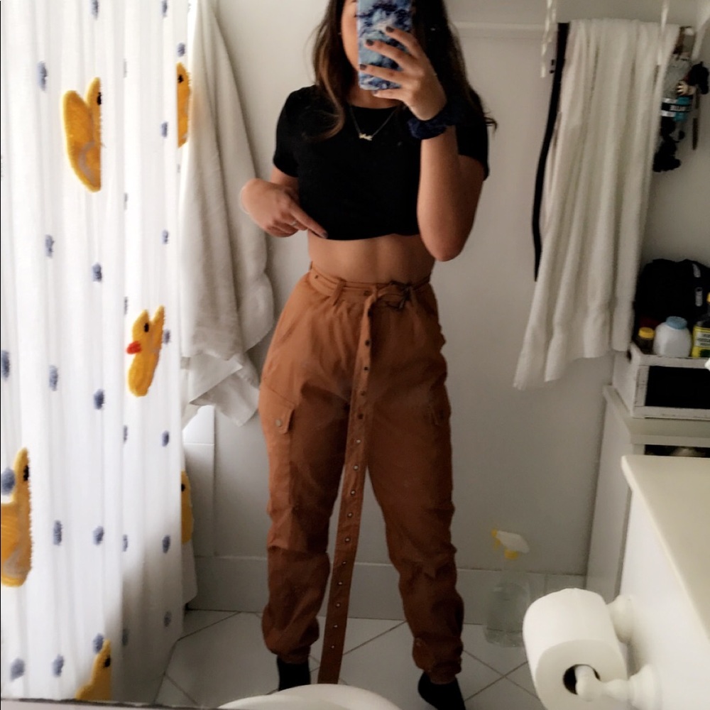 camel cargo pants